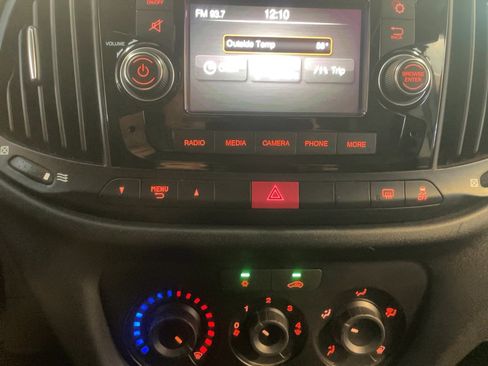 Used 2022 RAM ProMaster City Wagon image 14