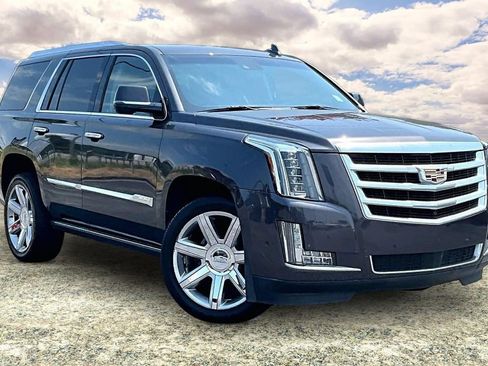 Used 2018 Cadillac Escalade Premium Luxury AWD/4WD image 1