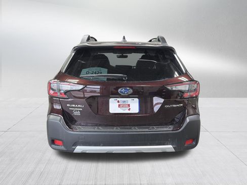 Certified 2025 Subaru Outback Limited image 6