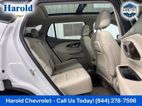 Used 2019 GMC Terrain Denali w/ Comfort Package FWD image 9