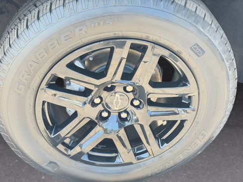 Used 2024 Chevrolet Silverado 1500 Custom w/ Rally Edition AWD/4WD image 7