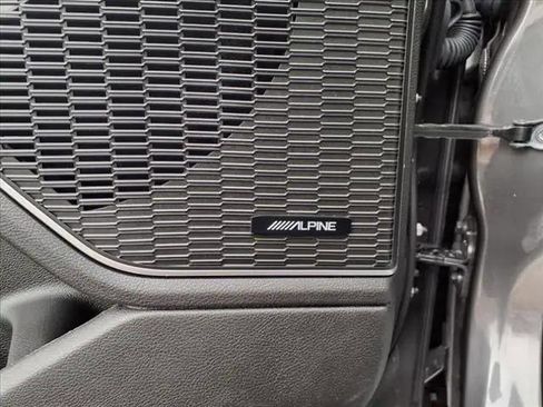 Certified 2022 Jeep Grand Cherokee L Limited w/ Luxury Tech Group II image 21