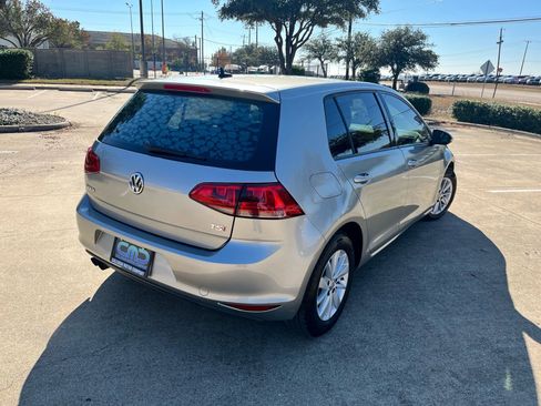 Used 2016 Volkswagen Golf S image 4