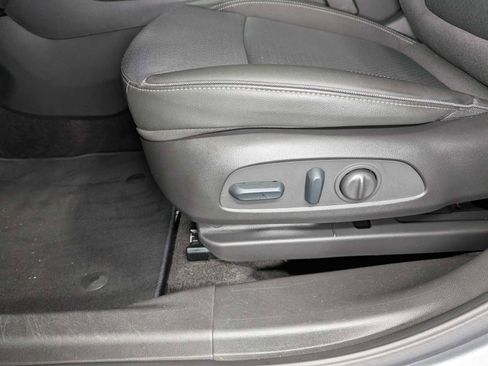 Certified 2023 Buick Encore GX Select image 36