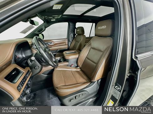 Used 2021 Chevrolet Tahoe High Country w/ Premium Package AWD/4WD image 12