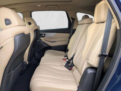 Used 2023 Acura MDX image 10