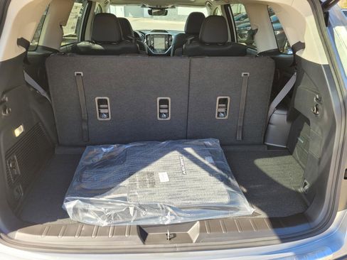 New 2026 Subaru Ascent Limited image 18