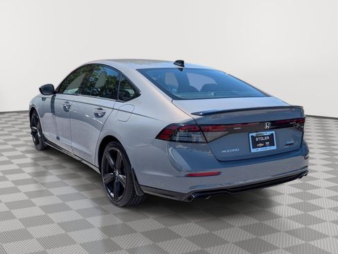 Used 2023 Honda Accord Sport image 3