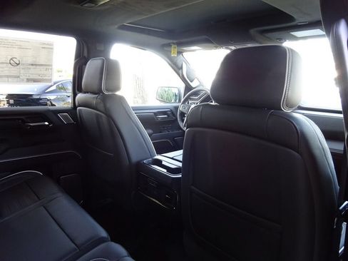 New 2026 GMC Sierra 1500 AT4X w/ LPO, Black Badging Package AWD/4WD image 24