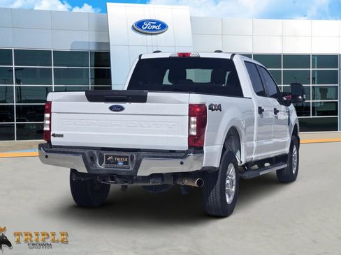 Certified 2022 Ford F250 XLT w/ XLT Value Package image 5