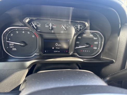 Certified 2020 GMC Sierra 1500 SLE w/ SLE Value Package image 9