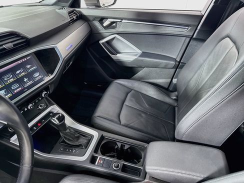 Used 2022 Audi Q3 2.0T Premium Plus image 24