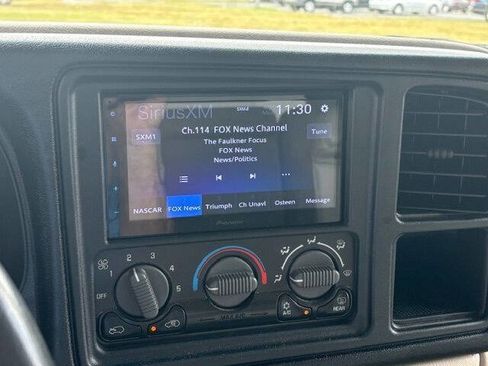 Used 2001 Chevrolet Tahoe LS w/ LS Preferred Equipment Group image 13