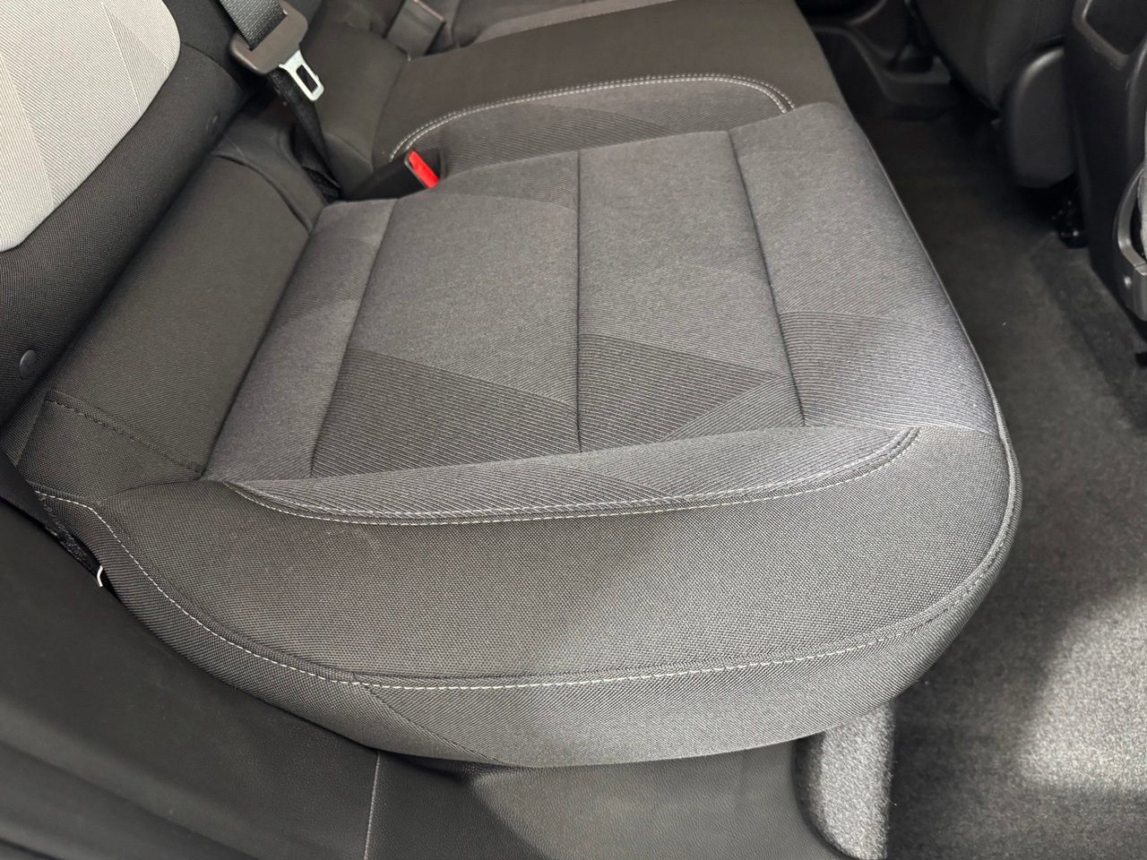 Used 2026 Chevrolet Trax LS w/ Driver Confidence Package FWD image 32