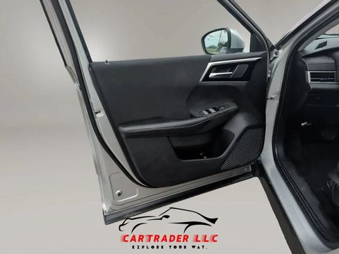 Used 2022 Mitsubishi Outlander ES FWD image 12