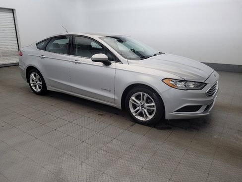 Used 2018 Ford Fusion S image 11