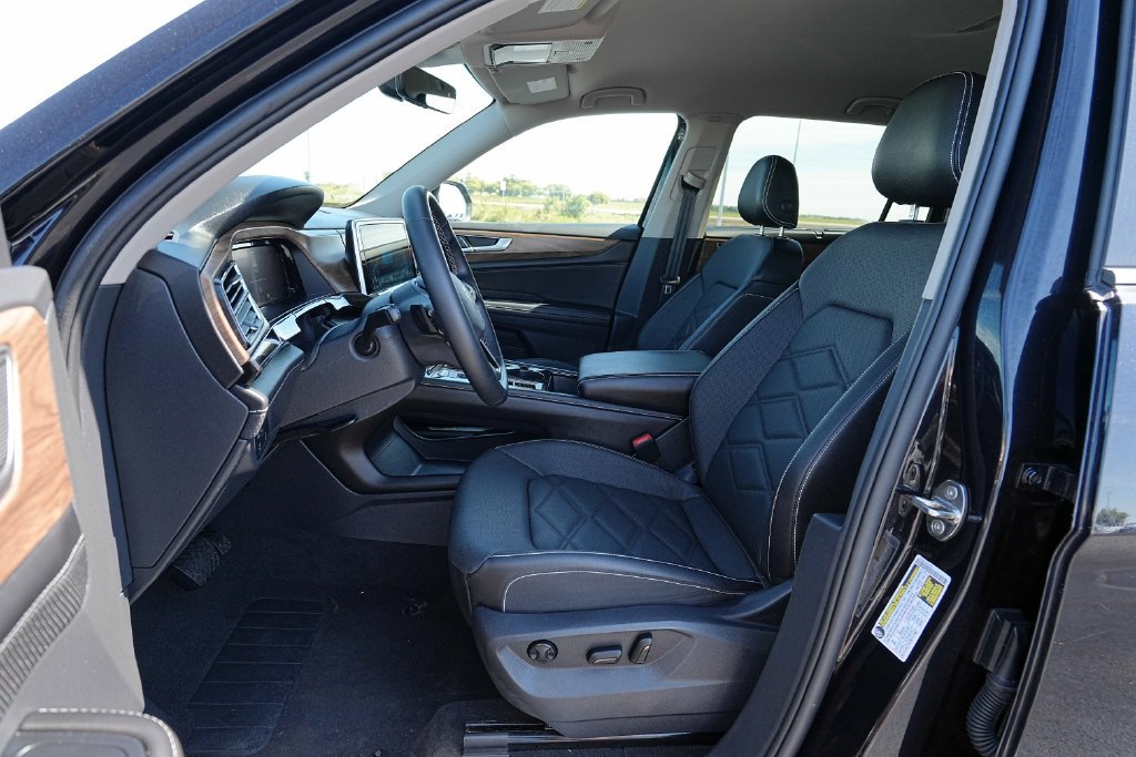 Used 2026 Volkswagen Atlas SE AWD/4WD image 18