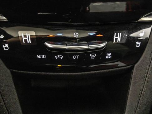 Used 2023 Cadillac XT6 Sport w/ Technology Package image 21