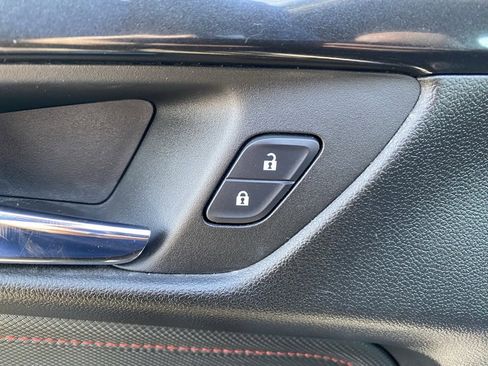 Used 2025 Chevrolet TrailBlazer RS w/ Convenience Package image 14