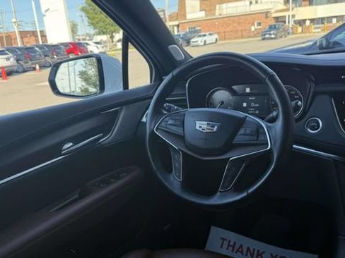 Certified 2024 Cadillac XT5 Premium Luxury AWD/4WD image 32