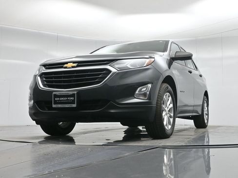 Used 2019 Chevrolet Equinox LS image 45