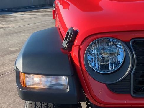 New 2026 Jeep Gladiator Sport image 10