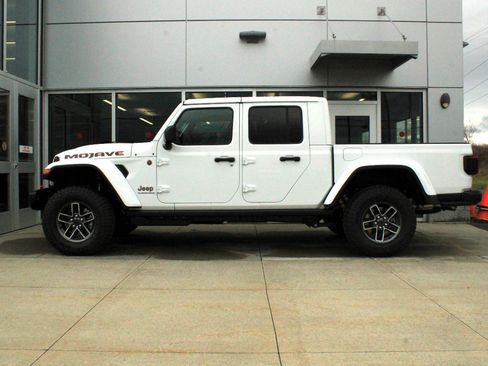 New 2026 Jeep Gladiator Mojave AWD/4WD image 5