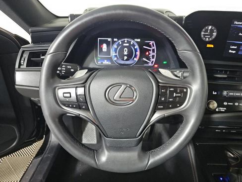 Used 2022 Lexus ES 250 w/ Accessory Package AWD/4WD image 6