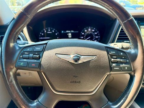 Used 2018 Genesis G80 3.8 AWD/4WD image 16
