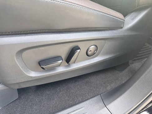 Certified 2025 Nissan Pathfinder Platinum image 27