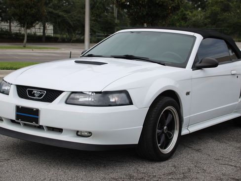 Used 2000 Ford Mustang GT RWD image 28