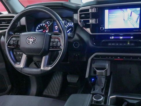 Used 2022 Toyota Tundra SR5 AWD/4WD image 22