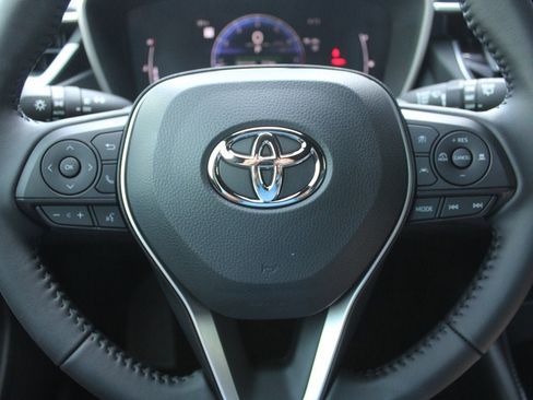 Used 2026 Toyota Corolla XSE FWD image 27