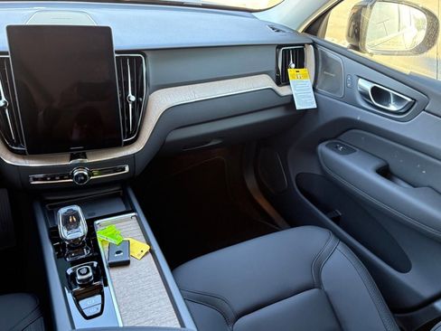 New 2026 Volvo XC60 B5 Plus w/ Protection Package Premier image 11