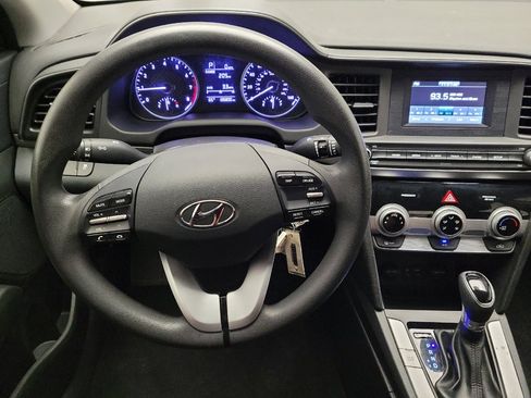 Used 2019 Hyundai Elantra SE w/ Cargo Package FWD image 22
