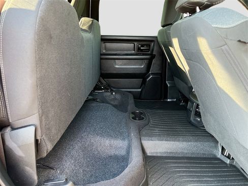 Used 2024 RAM 3500 Tradesman w/ Chrome Appearance Group image 33