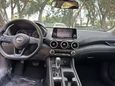 Used 2025 Nissan Sentra S FWD image 31