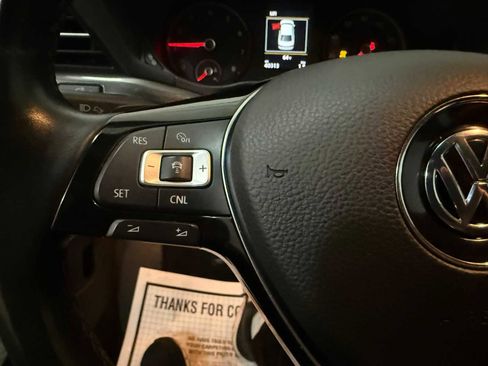 Certified 2022 Volkswagen Passat 2.0T R-Line image 30