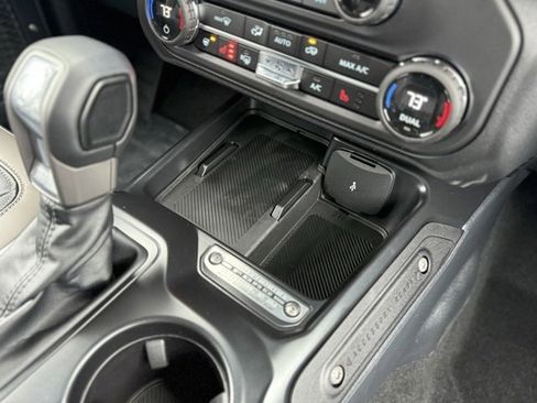 New 2025 Ford Bronco Outer Banks image 24