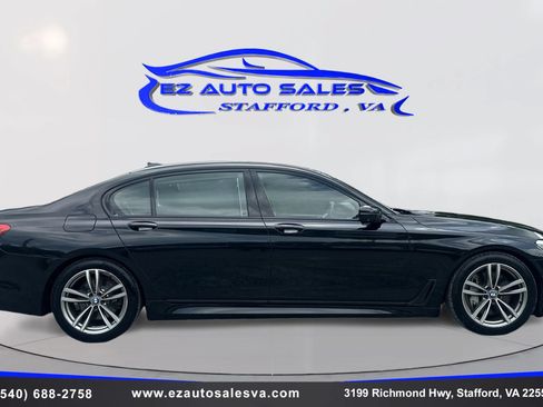 Used 2018 BMW 750i xDrive AWD/4WD image 4