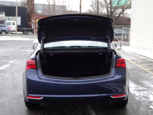 Used 2017 Acura TLX w/ Technology Package image 9