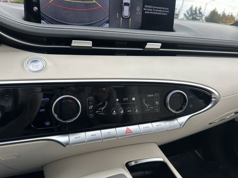 Used 2025 Genesis Electrified GV70 Advanced w/ Prestige Package image 24