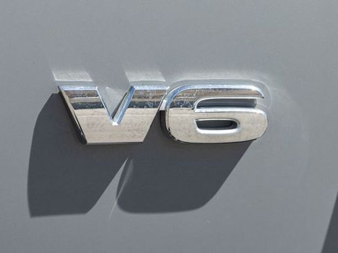 Used 2020 Toyota Tacoma TRD Sport w/ Technology Package image 6