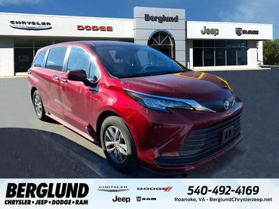 Used 2021 Toyota Sienna LE