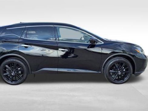 Used 2024 Nissan Murano SV w/ SV Midnight Edition Package image 11