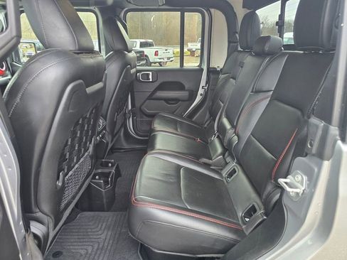 Used 2020 Jeep Gladiator Rubicon image 10