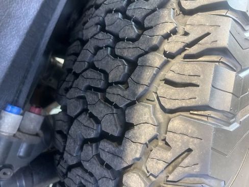 Used 2025 Ford F150 Raptor w/ Equipment Group 803A Raptor R AWD/4WD image 8