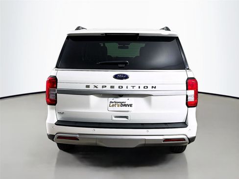 Used 2023 Ford Expedition XLT image 8