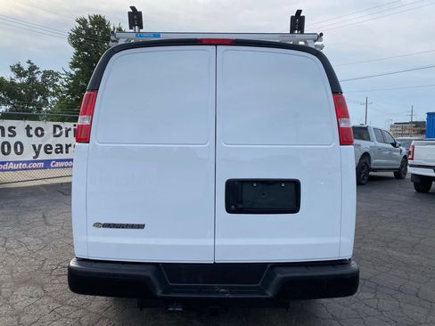 Used 2025 Chevrolet Express 2500 Extended w/ Driver Convenience Package RWD image 3