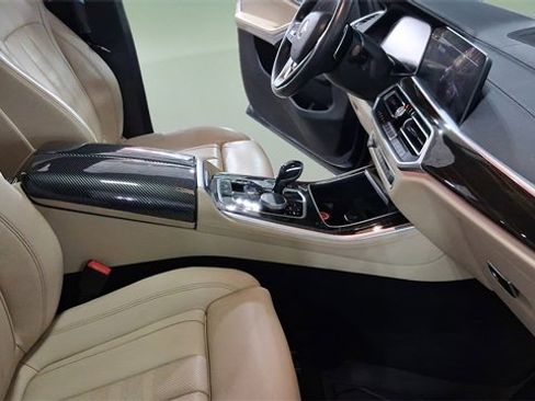 Used 2021 BMW X5 xDrive40i w/ Convenience Package image 14